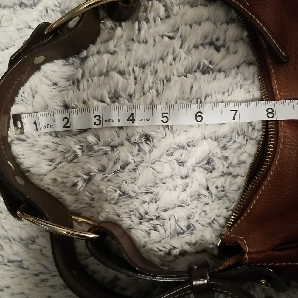Brown  brown  leather shoulder bag.  Dooney  and Bourke. - Picture 3 of 9